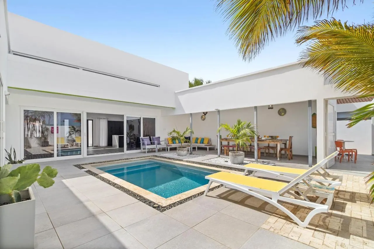 Esmeralda 26 Palm Beach